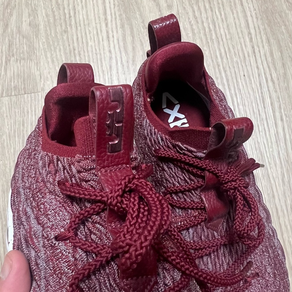 Nike LeBron 15 Low Basketball Shoes Size 10.5 Ashes Team Red Cleveland Red Wine - Picture 8 of 8